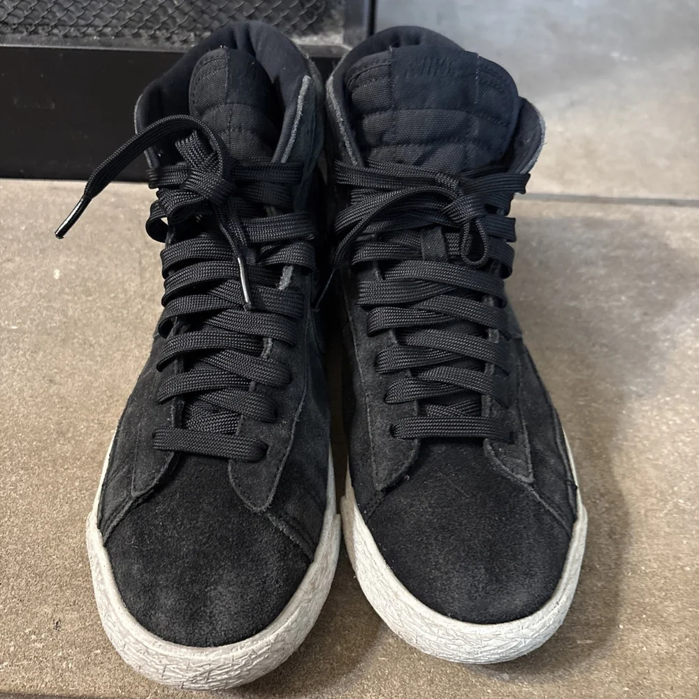 Nike Blazer Mid Premium GS Size 6.5Y Women Size 8 Black Suede Shoes 8958…